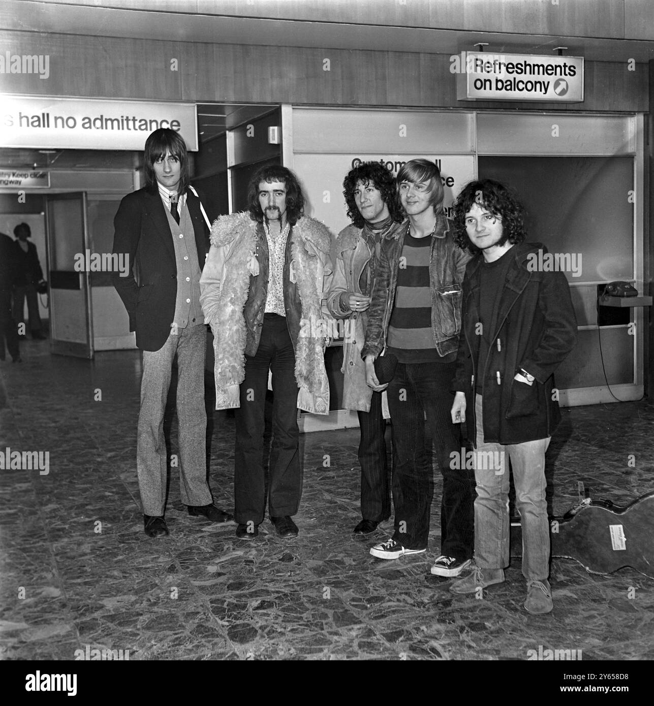 Fleetwood Mac arrivant à l'aéroport de Londres en provenance des États-Unis après leur tournée là-bas. 14 février 1969 Banque D'Images