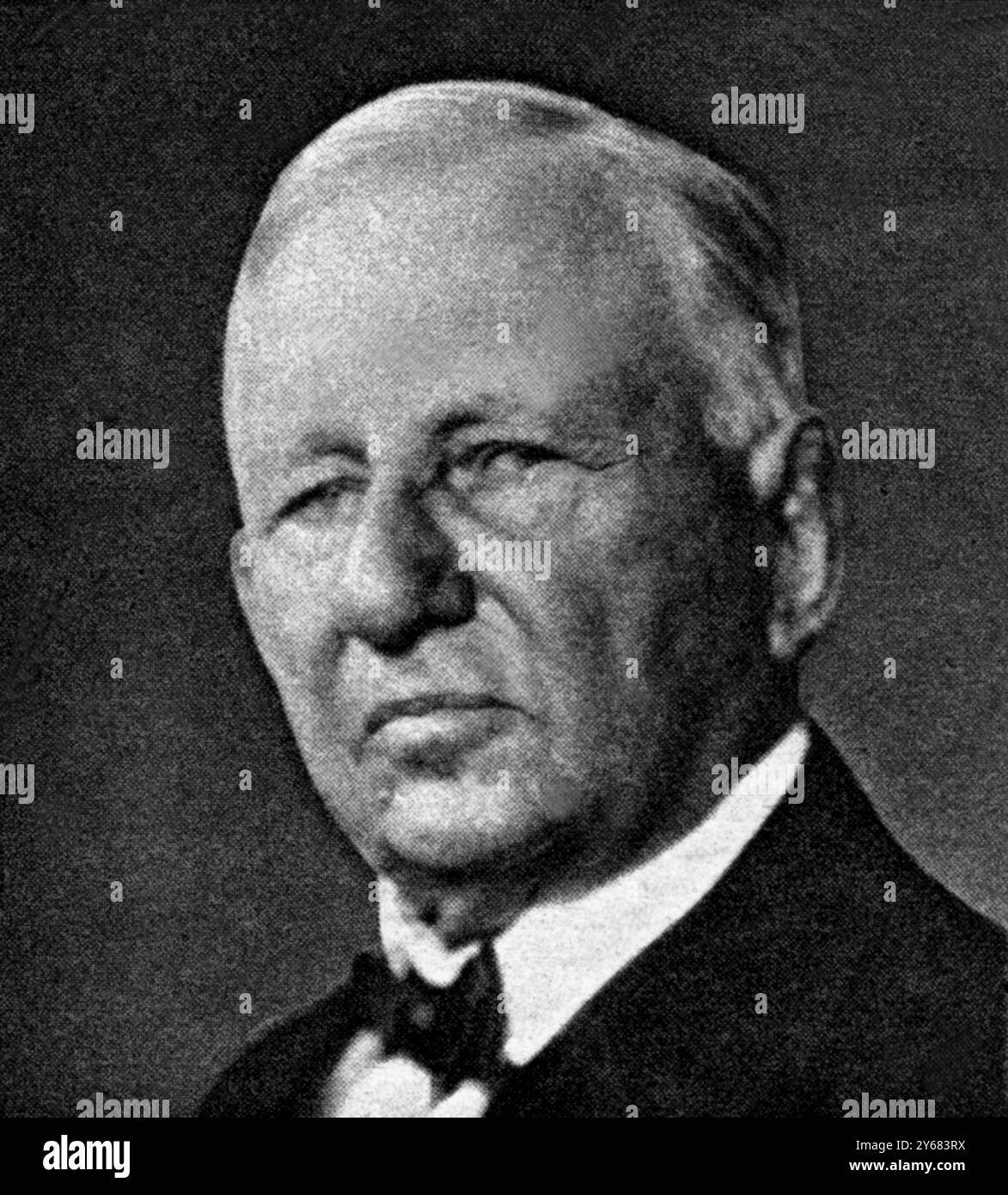 J Wanamaker 1838-1922. Détaillant AMÉRICAIN qui a développé le grand magasin moderne. Né à Philadelphie, aux États-Unis, Wanamaker a travaillé comme livreur et commis de magasin, fondant l'entreprise de marchandises sèches Brown et Wanamaker avec son beau-frère en 1861. Il a créé sa propre forme, John Wanamaker and Company, 1869. Louant un dépôt de chemin de fer abandonné 1876, il commercialisait des marchandises dans des départements distincts ; il faisait la publicité de ses magasins par le biais de nombreuses publicités. Banque D'Images