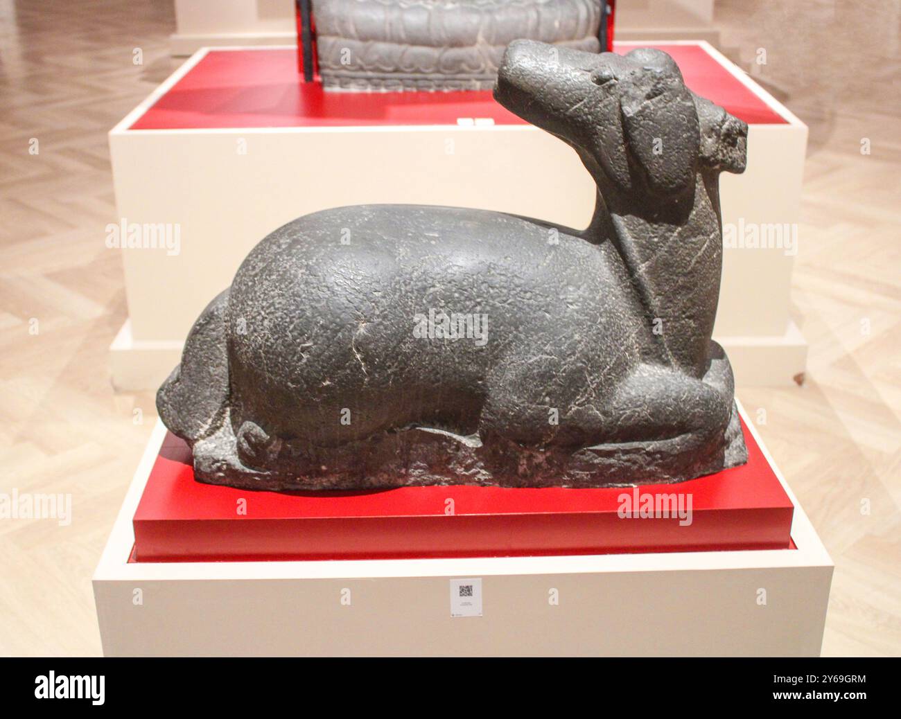 Bangkok, Thaïlande, Asie du Sud-est, Asie. Musée national de Bangkok. Sculpture d'un cerf, CA 7ème - 8ème siècle après JC. Banque D'Images Bangkok, Thaïlande, Asie du Sud-est, Asie. Musée national de Bangkok. Sculpture d'un cerf, CA 7ème - 8ème siècle après JC. Banque D'Images