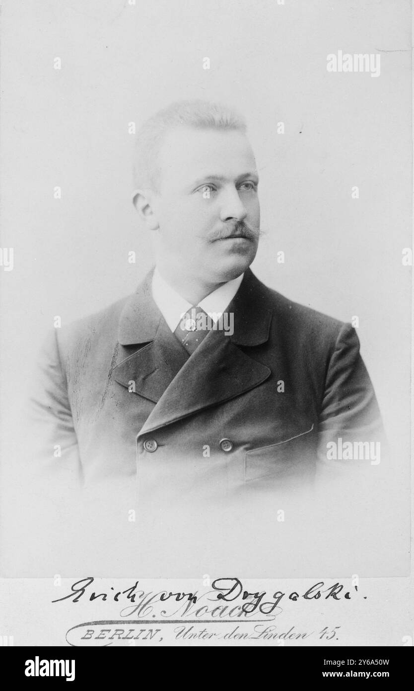 Erich Dagobert von Drygalski, portrait de la tête et des épaules, face à droite / H. Noack, Berlin., Noack, H., photographe, entre 1900 et 1920, Drygalski, Erich von, 1865-1949, Cabinet Photographs, 1900-1920., tirages photographiques, 1900-1920., Portrait Photographs, 1900-1920., photographies de portrait, 1900-1920, photographies de cabinet, 1900-1920, tirages photographiques, 1900-1920, George Grantham ., 1 tirage photographique sur carte de cabinet. Banque D'Images