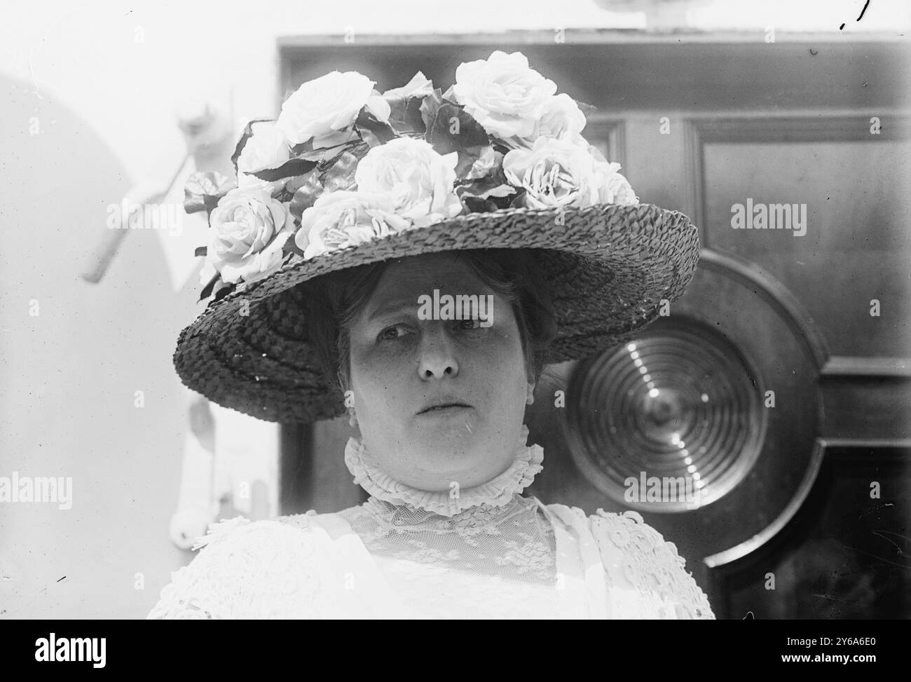 MRS Ginnett, négatifs en verre, 1 négatif : verre ; ou plus petit. Banque D'Images MRS Ginnett, négatifs en verre, 1 négatif : verre ; ou plus petit. Banque D'Images
