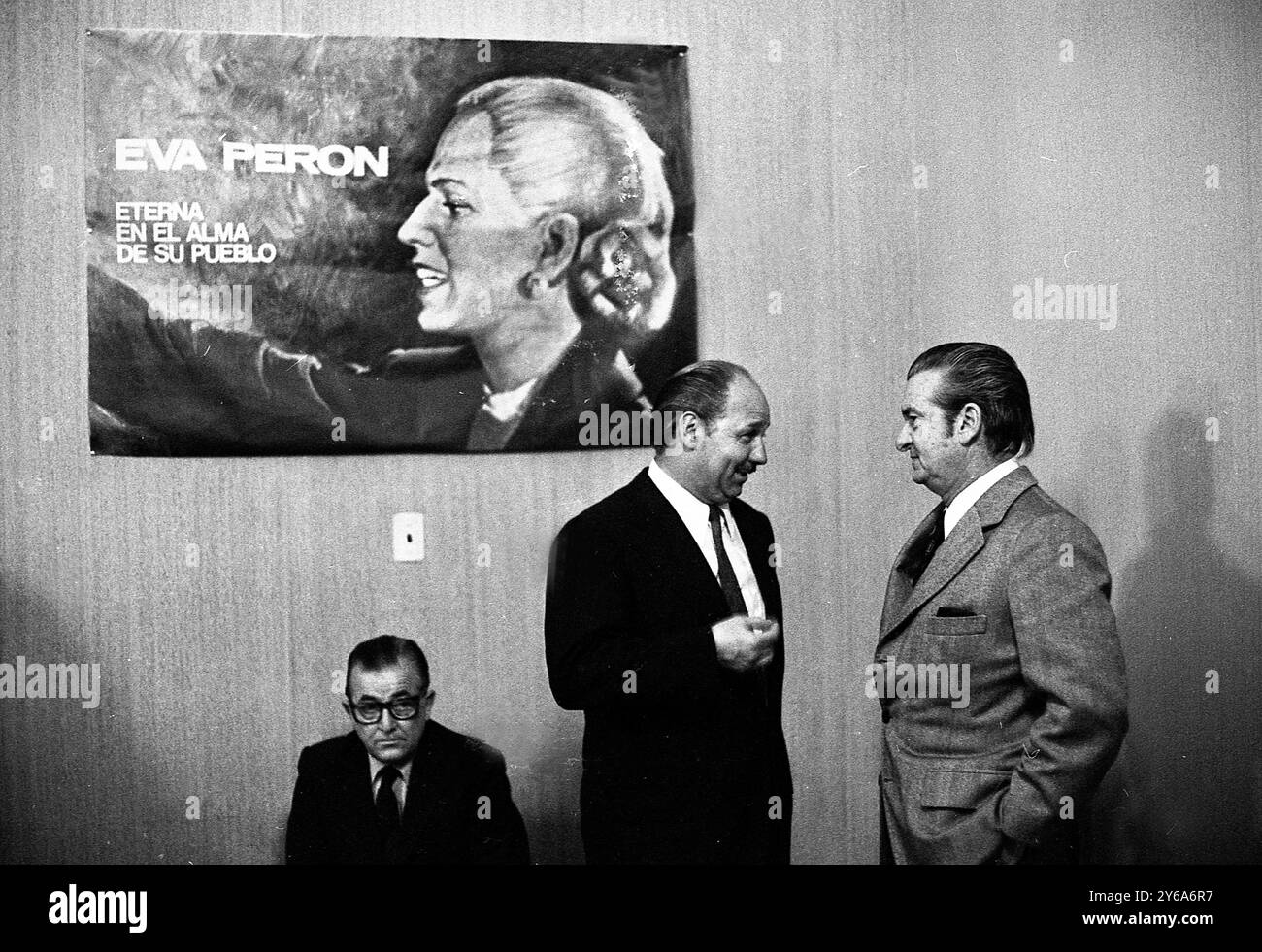 Réunion de l’unité de base Partido Justicialista (unidad básica) à la veille du retour de Juan Domingo Perón après 17 ans d’absence. Buenos Aires, Argentine, 8 octobre 1972. Banque D'Images