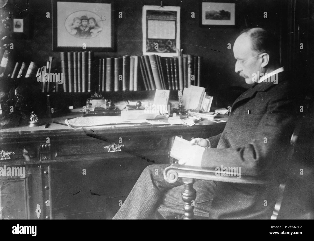 Dr Max Planeck (c.-à-d. Planck), négatifs en verre, 1 négatif : verre ; 5 x 7 po. ou plus petit. Banque D'Images