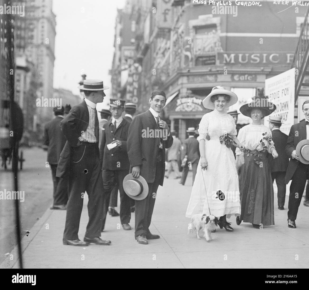 Acteurs à Broadway Miss Phyllis Gordon, négatifs en verre, 1 négatif : verre ; 5 x 7 po. ou plus petit. Banque D'Images