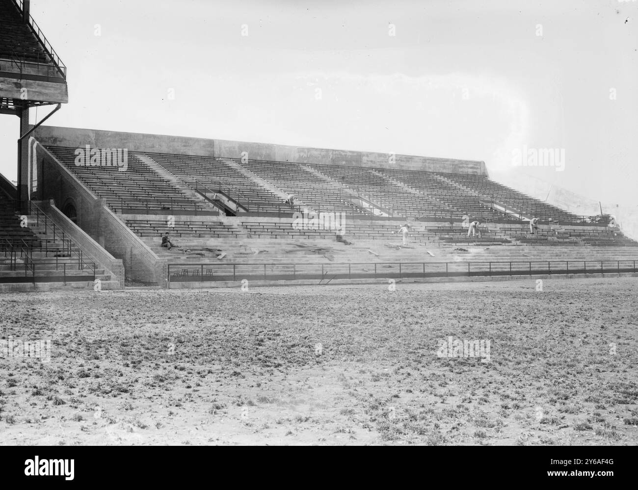 Gradins en construction, Brooklyn National League (baseball), 1913, négatifs en verre, 1 négatif en verre ; 5 x 7 po. ou plus petit. Banque D'Images