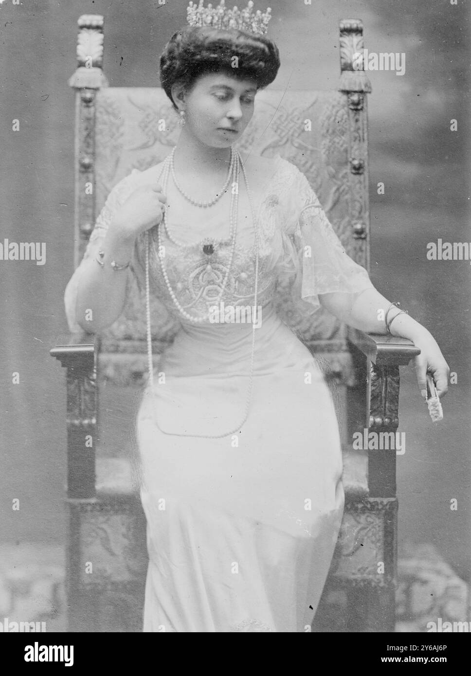 Reine de Grèce, photo montre Princesse Sophie de Prusse (1870-1932), qui est devenue Reine Sophie consort de Grèce après son mariage avec le Prince héritier Constantin de Grèce., 1913 juin 21., négatifs en verre, 1 négatif : verre ; 5 x 7 po. ou plus petit. Banque D'Images