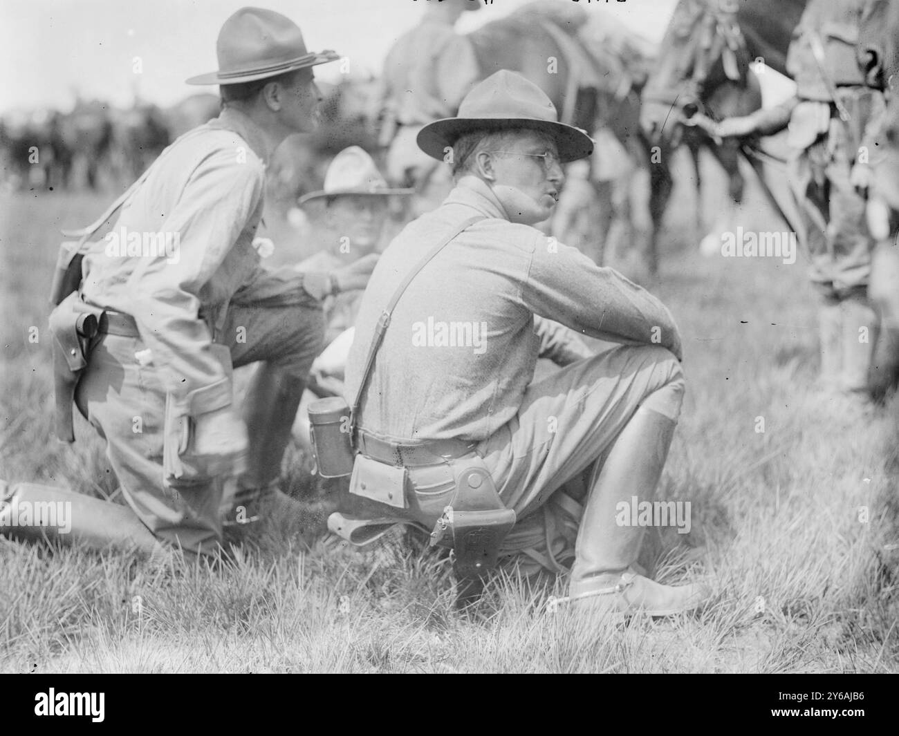 Col. G.A. Wingate, photo montrant peut-être le colonel George A. Wingate commandant de la 2nd Field Artillery, garde nationale de New York. Peut avoir été pris lors d'opérations militaires près de la frontière mexicaine., 1913 août 7., négatifs en verre, 1 négatif : verre ; 5 x 7 po. ou plus petit. Banque D'Images