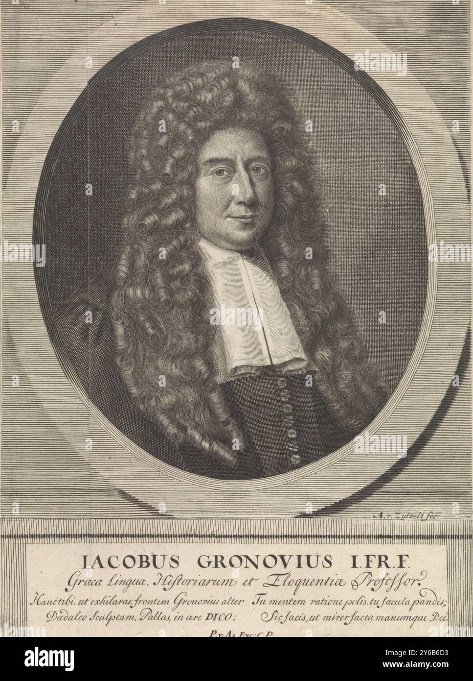 Portrait de Jacob Gronovius, Portrait de Jacobus Gronovius, professeur de grec et d'éloquence à Leyde, vêtu d'une toge avec un col blanc. Au-dessous du portrait se trouvent le nom, la position et quatre lignes de texte en latin., estampe, imprimeur : Anthony van Zijlvelt, (mentionné sur l'objet), éditeur : Pieter van der AA (I), (mentionné sur l'objet), inconnu, (mentionné sur l'objet), Leiden, 1693, papier, gravure, hauteur, 234 mm × largeur, 176 mm Banque D'Images