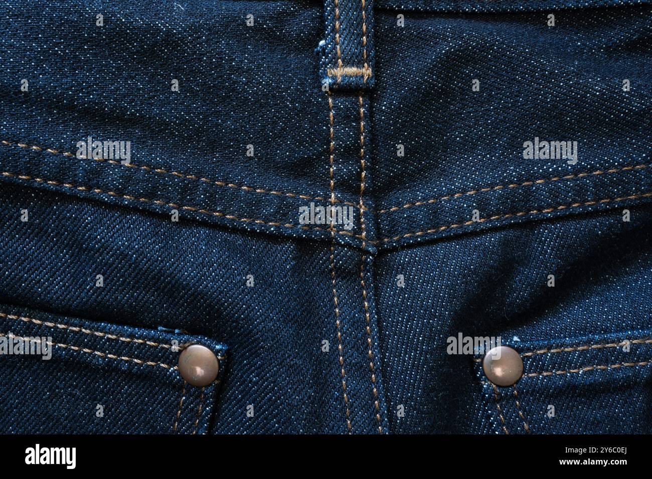 Le dos de Jean bleu avec texture de motif de coutures Banque D'Images