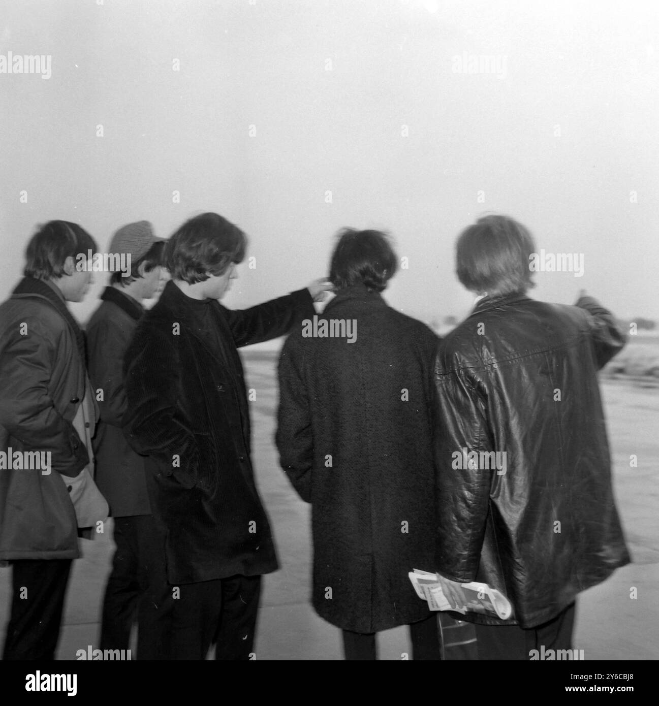 THE ROLLING STONES AT LONDON AIRPORT / ; 13 JANVIER 1964 Banque D'Images