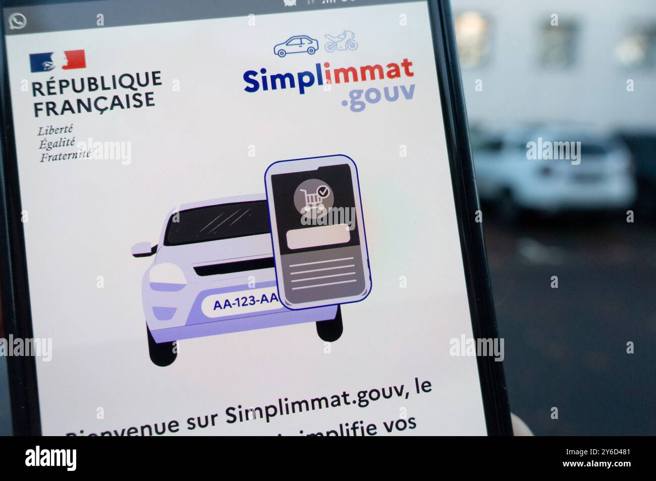 Simplimmat, l'application officielle pour simplifier les procédures administratives lors de la vente ou de l'achat d'un véhicule d'occasion Banque D'Images