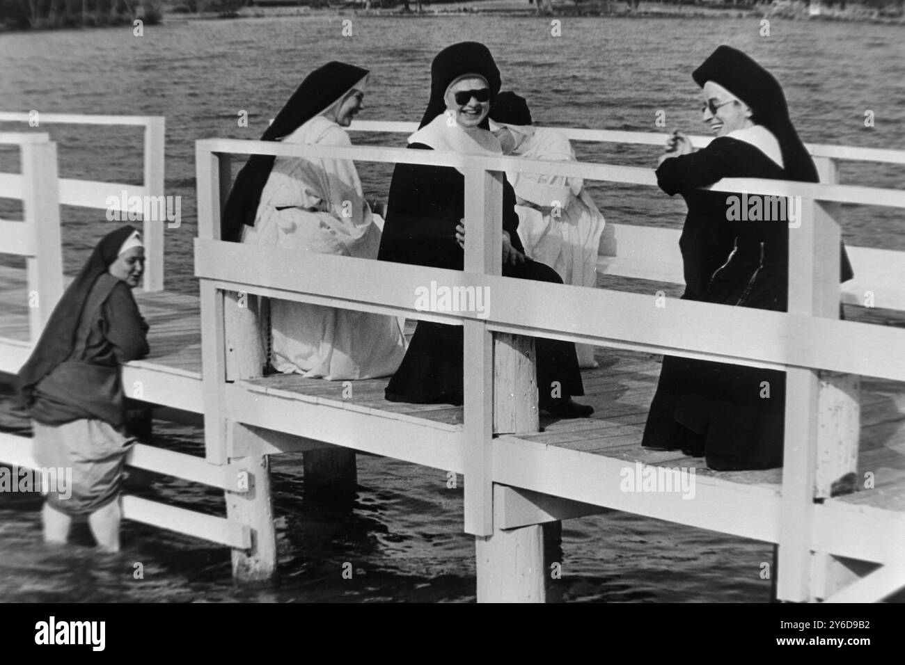 UN JOUR DE CONGÉ POUR LES SŒURS À AUSTIN, TEXAS / ; 3 JUILLET 1963 Banque D'Images