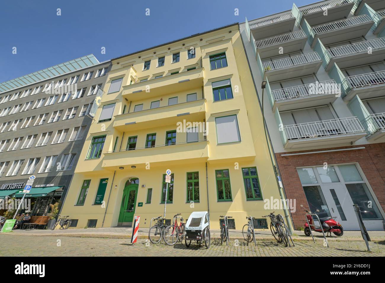 Bündnis 90 / Die Grünen, Bundesgeschäftsstelle, Platz vor dem Neuen Tor, Mitte, Berlin, Deutschland Banque D'Images