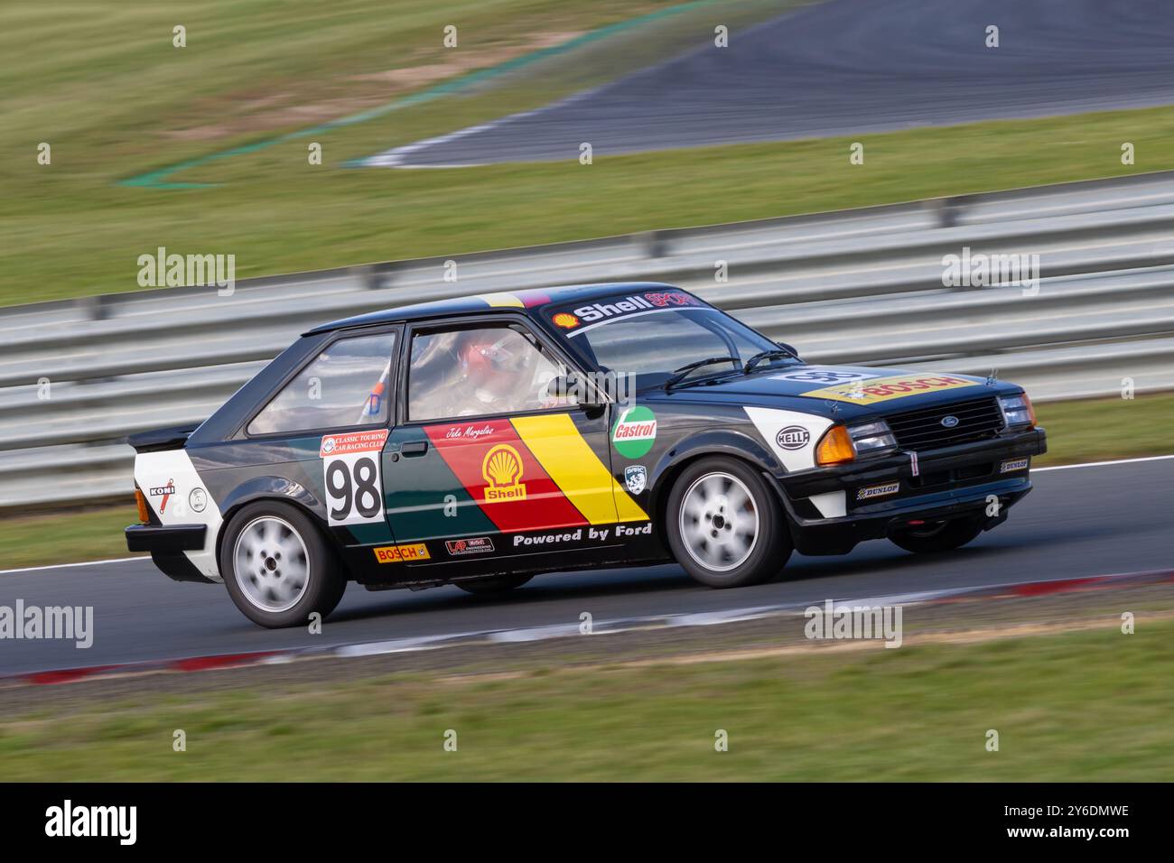 Jake Margalies dans sa Ford Escort XR3i lors de la course Classic Touring car Racing Club 2023 à Snetterton, Norfolk, Royaume-Uni. Banque D'Images