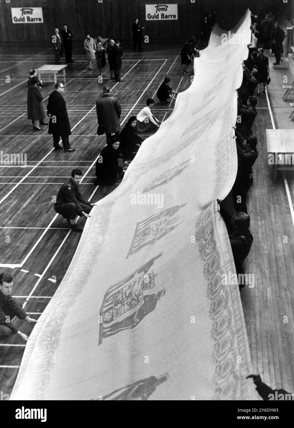 Nappes de table Banque d'images noir et blanc - Alamy