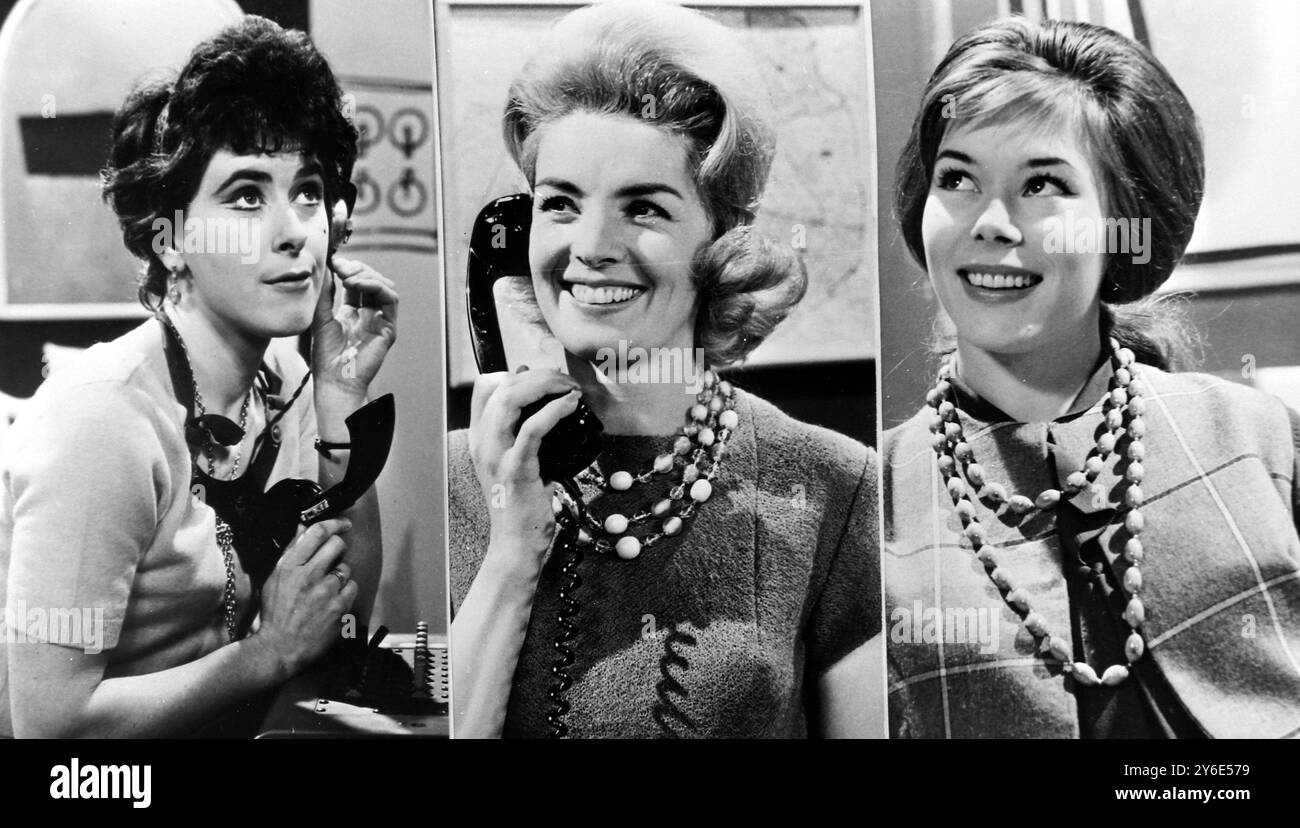 FILLES FRANÇAISES INTELLIGENTES - COLETTE LACOSTE, JEANNE LE BARS ET SUZANNE HENNION / ; 9 JANVIER 1963 Banque D'Images