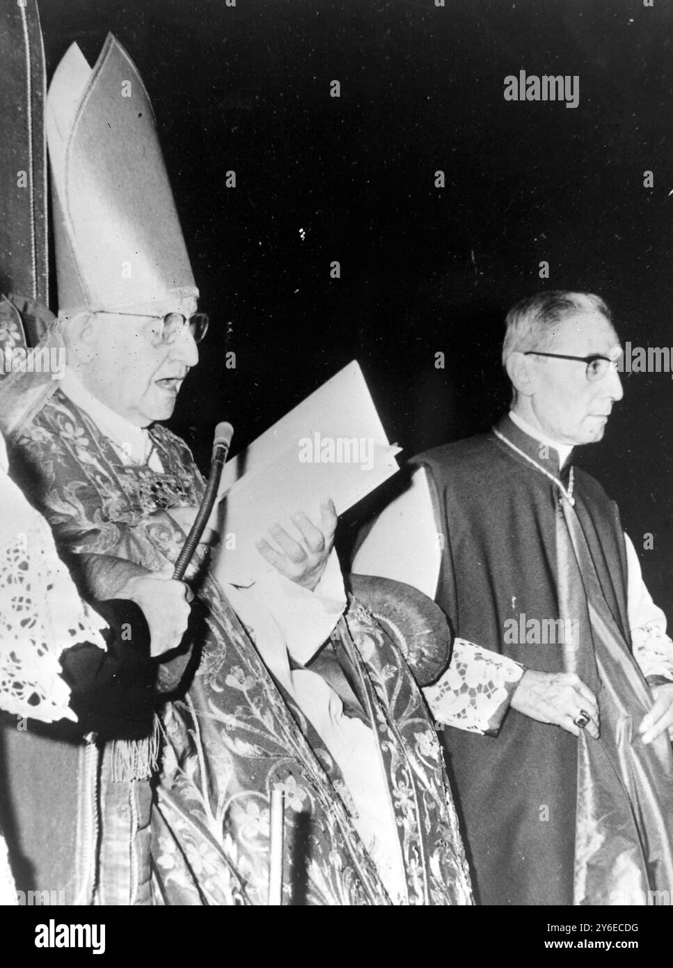 LE PAPE JEAN XXIII PARLE DE 4 NOUVEAUX SAINTS ; 16 NOVEMBRE 1962 Banque D'Images