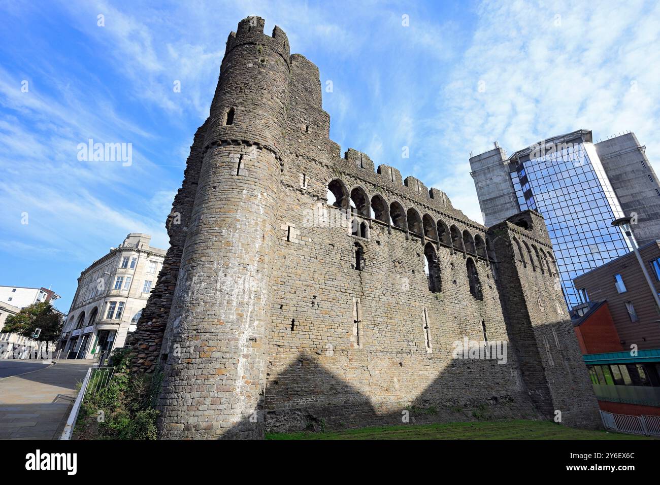 Vestiges du château de Swansea, Swansea, pays de Galles du Sud. Banque D'Images