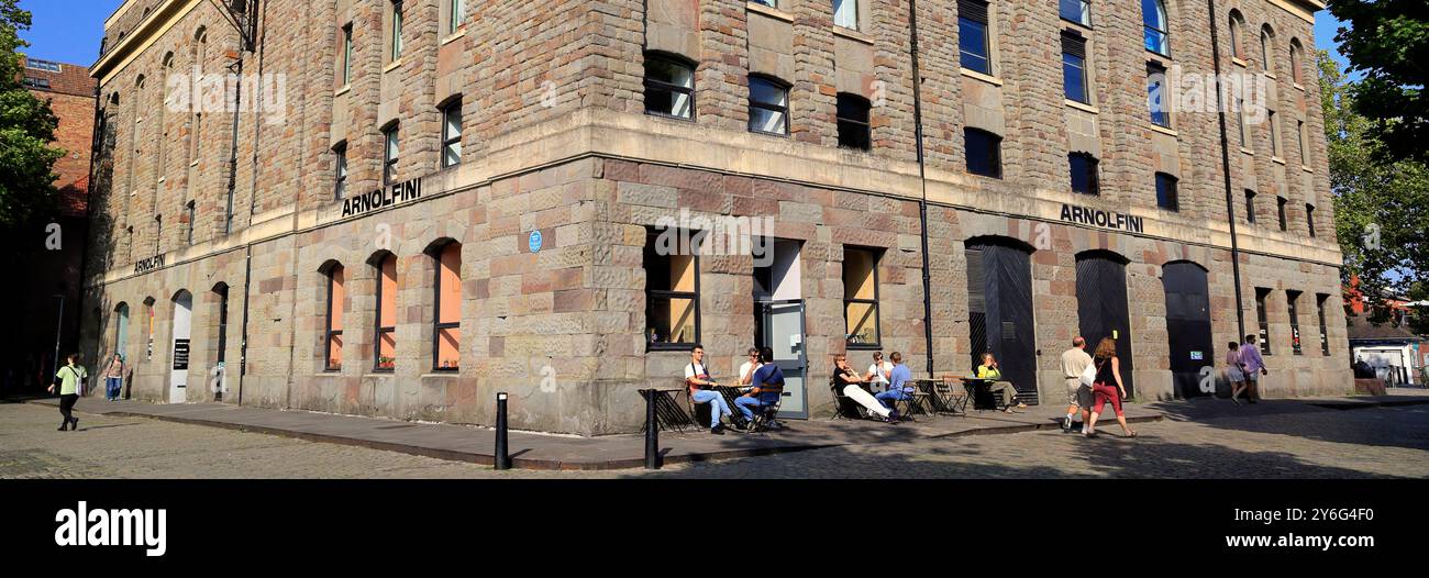 La galerie d'art et le café Arnolfini, Bristol, Ouest de l'Angleterre, Royaume-Uni. 2024 Banque D'Images