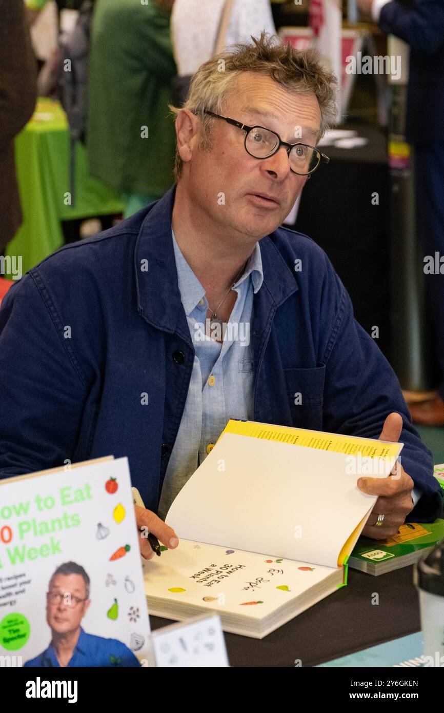 Uttoxeter, personnel, Royaume-Uni. 20 septembre 2024. Hugh Fearnley-Whittingstall signe son nouveau livre à la Midlands Climate Expo 2024. Mark de crédit Lear/Alamy Banque D'Images