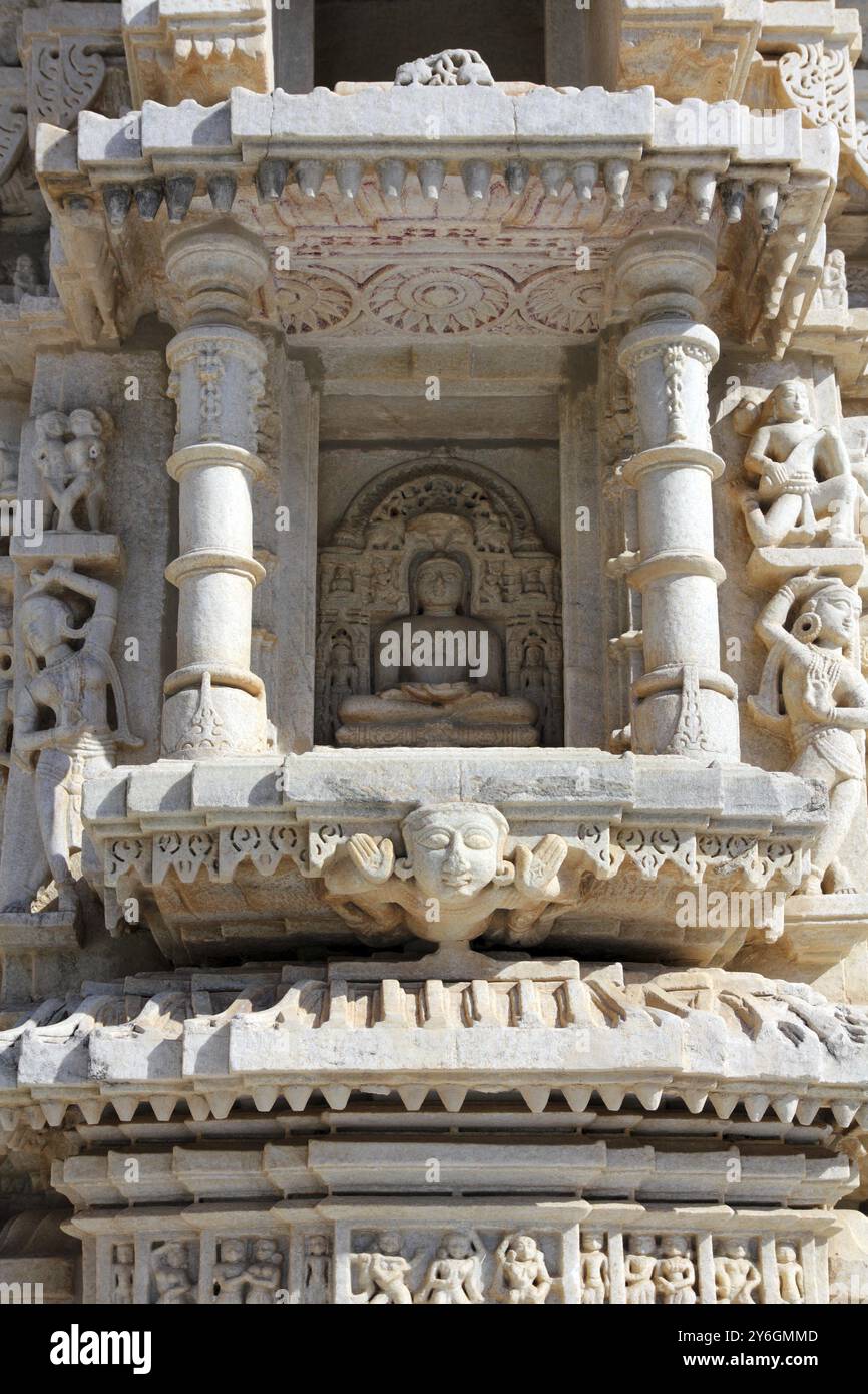 Hindouisme ranakpur fragment de temple au rajasthan inde Banque D'Images