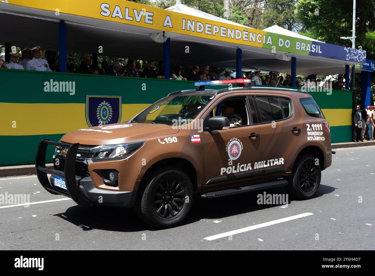 Salvador, Bahia, Brésil - 07 septembre 2024 : une camionnette de la police militaire de Bahia est vue lors d'un défilé le jour de l'indépendance brésilienne dans la ville o Banque D'Images