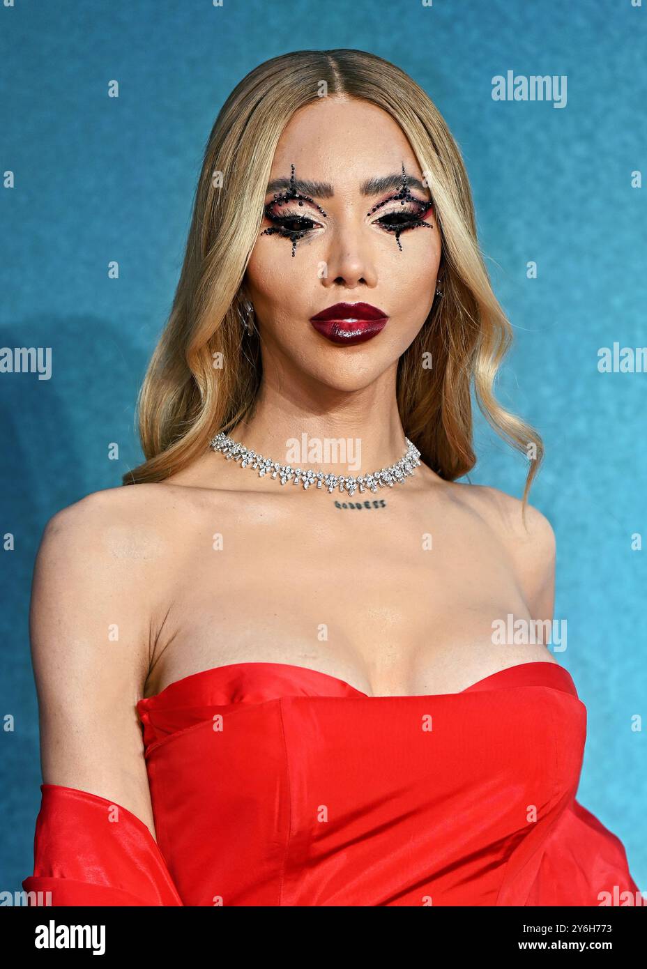 LONDRES, ROYAUME-UNI. 25 septembre 2024. Munroe Bergdorf assiste à la première de Joker : folie à deux UK au Cineworld Leicester Square à Londres, Royaume-Uni. (Photo de 李世惠/Voir Li/Picture Capital) crédit : Voir Li/Picture Capital/Alamy Live News Banque D'Images