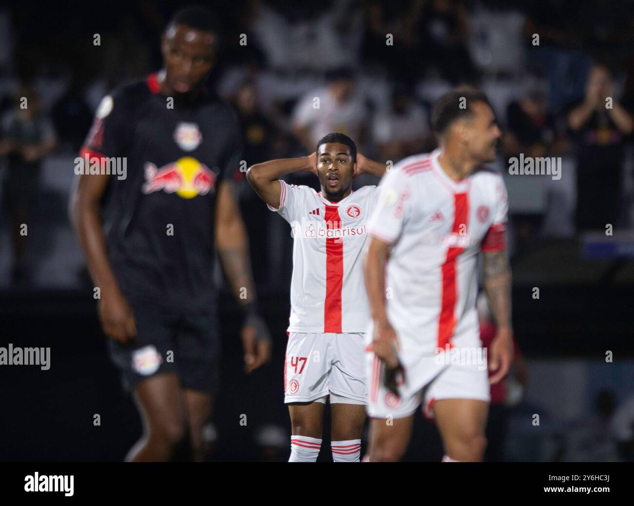 Braganca Paulista, Brésil. 25 septembre 2024. Gustavo Prado de l'Internacional, réagit lors du match entre Red Bull Bragantino et l'Internacional, pour la Serie A 2024 brésilienne, au stade Nabi Abi Chedid, à Braganca Paulista le 25 septembre 2024. Photo : Max Peixoto/DiaEsportivo/Alamy Live News crédit : DiaEsportivo/Alamy Live News Banque D'Images