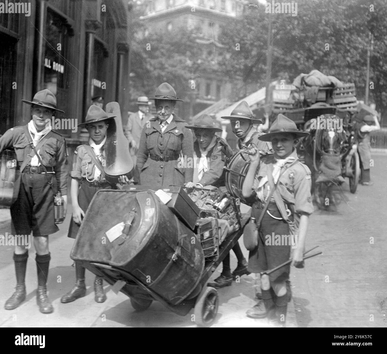 Scènes de vacances à la station Victoria Boy Scouts au camp le 26 juillet 1919 Banque D'Images