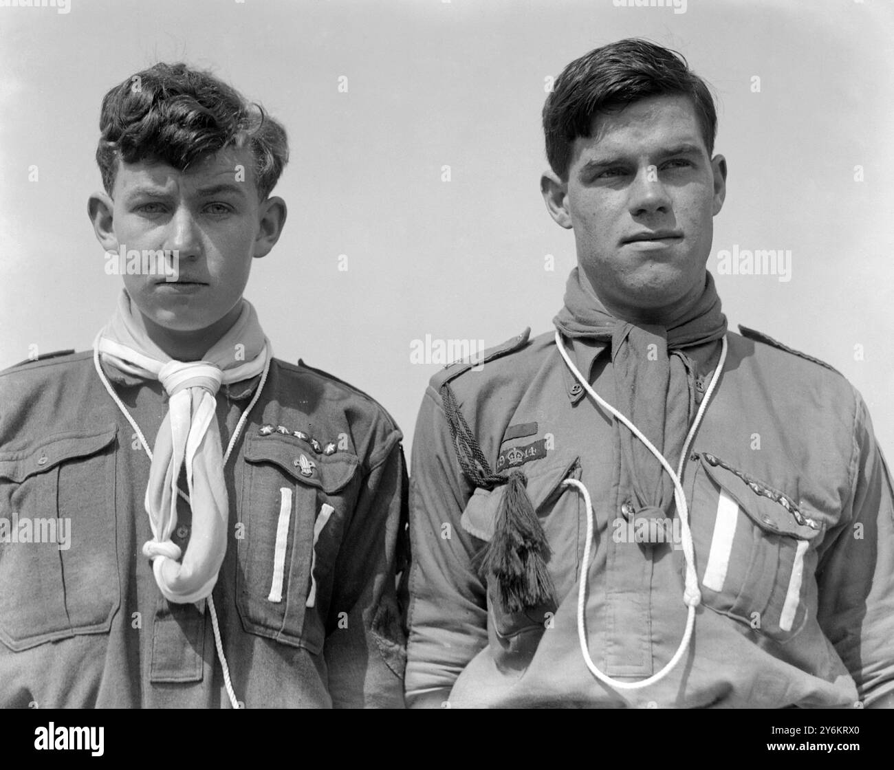 Ernest Shackleton expédition antarctique deux éclaireurs sur le chef de patrouille d'expédition Norman Mooney (à gauche) et le chef de patrouille James Marr (à droite) 1921 Banque D'Images