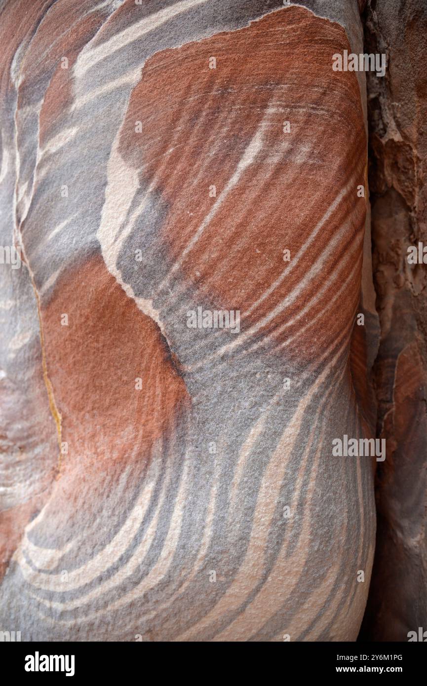Jordanie, moyen-Orient, Petra, couleurs incroyables , gris, orange et rose du grès dans le site archéologique de Pétra Banque D'Images