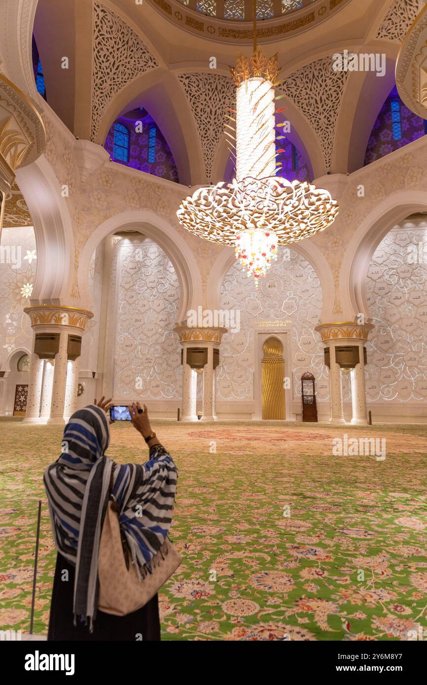 Émirats arabes Unis, Abu Dhabi. Grande mosquée Sheikh Zayed Banque D'Images