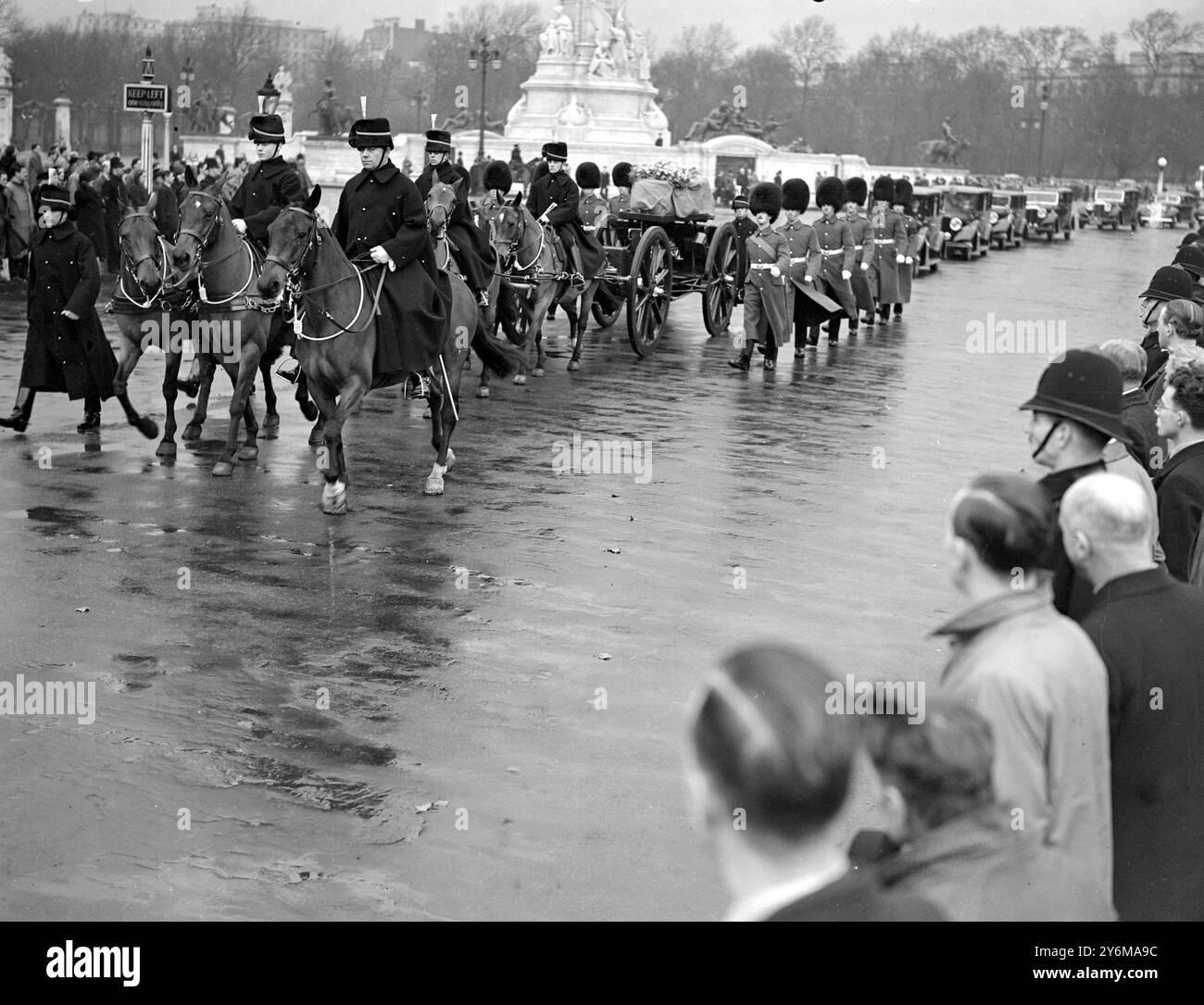 La mort de la reine Maud de Norvège. Le cortège en route pour Victoria. 23 novembre 1938 Banque D'Images