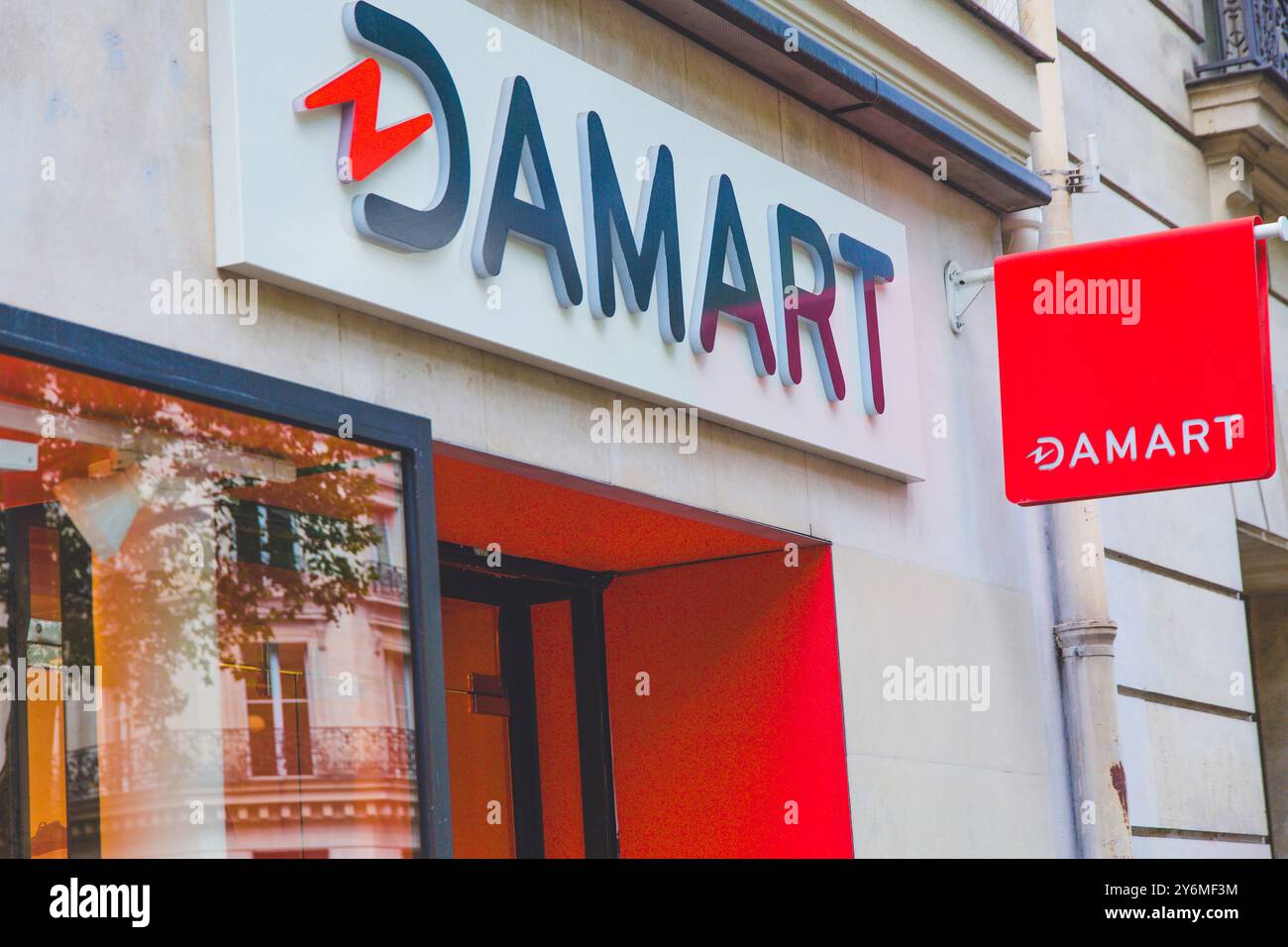 France, Paris, Damart Banque D'Images