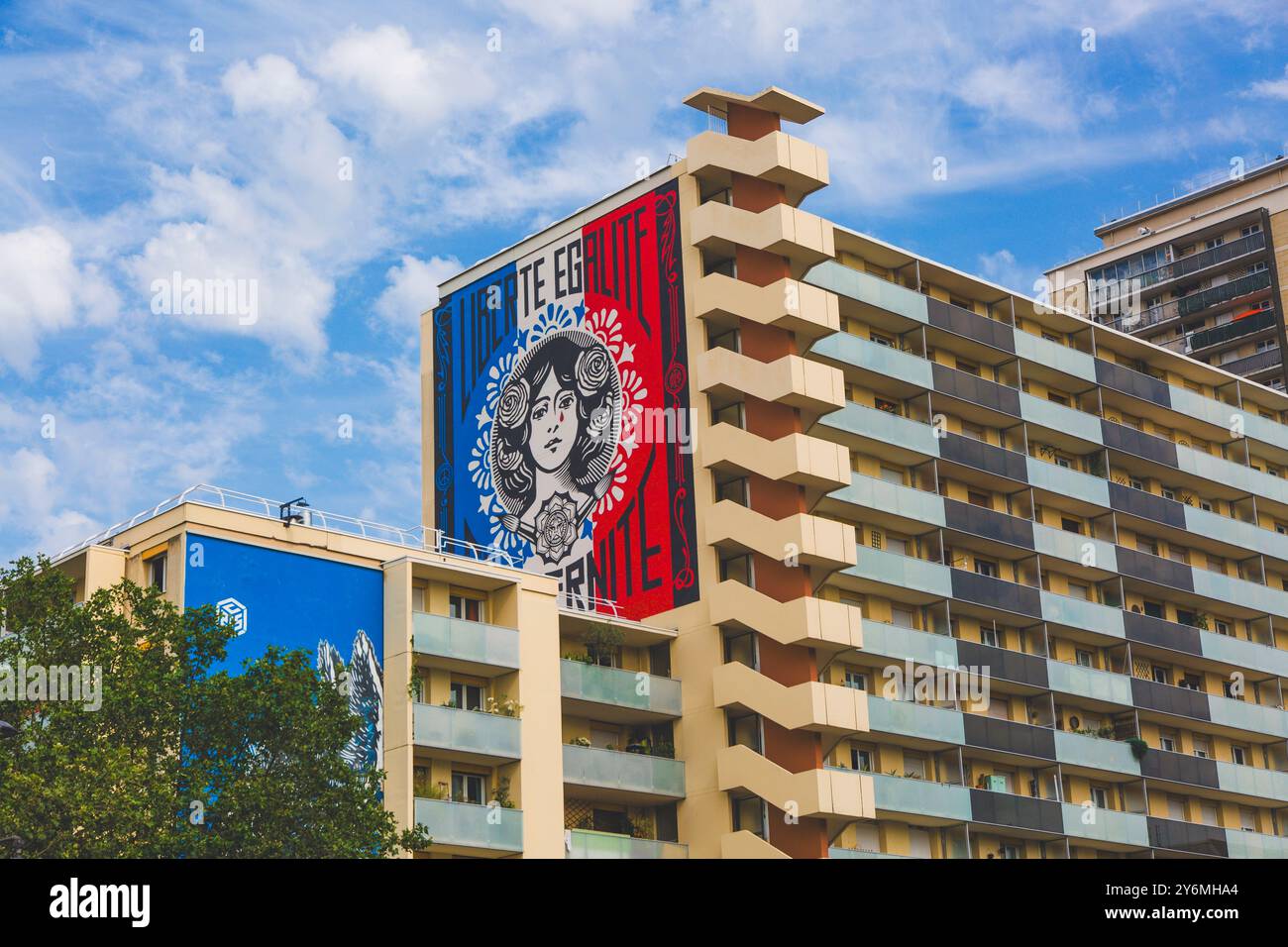 France, Ile-de-France, Paris, 13ème arrondissement, liberté Egalité Fraternité par Shepard Fairey, Boulevard Vincent Auriol Banque D'Images