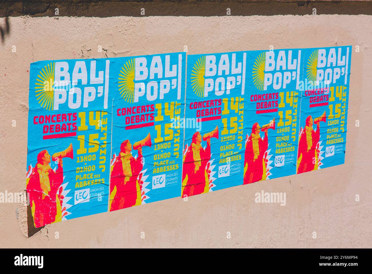Paris, affiche pour un bal populaire, Bal Pop' , organisé par l'UEC, l'Union des étudiants communistes. Banque D'Images