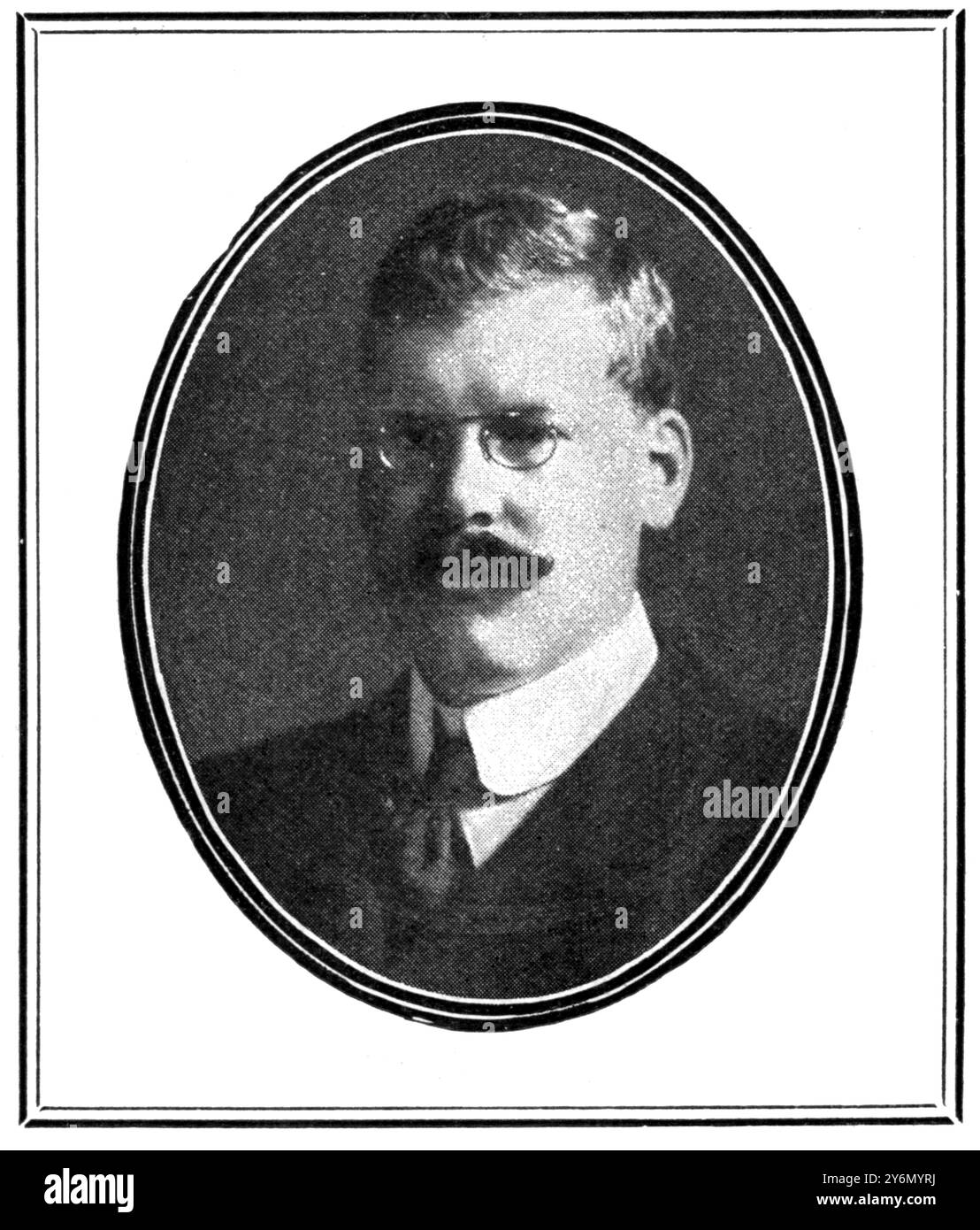 M. B. Fletcher Robinson 1907 rédacteur en chef du Daily Express, Vanity Fair et du journal 'The World' au début du siècle dernier. IL a également écrit un certain nombre de nouvelles et aidé le docteur Arthur Conan Doyle à écrire le célèbre conte intitulé « le chien courant des Baskervilles ». Banque D'Images