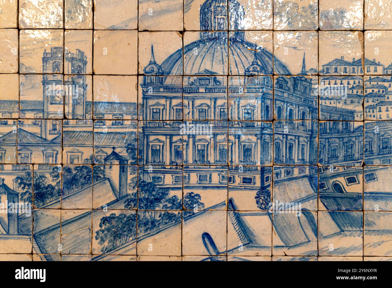 Lisbonne, Portugal - 8 septembre 2024 : décoration murale en carreaux de céramique anciens dans le musée des carreaux de Lisbonne. Banque D'Images