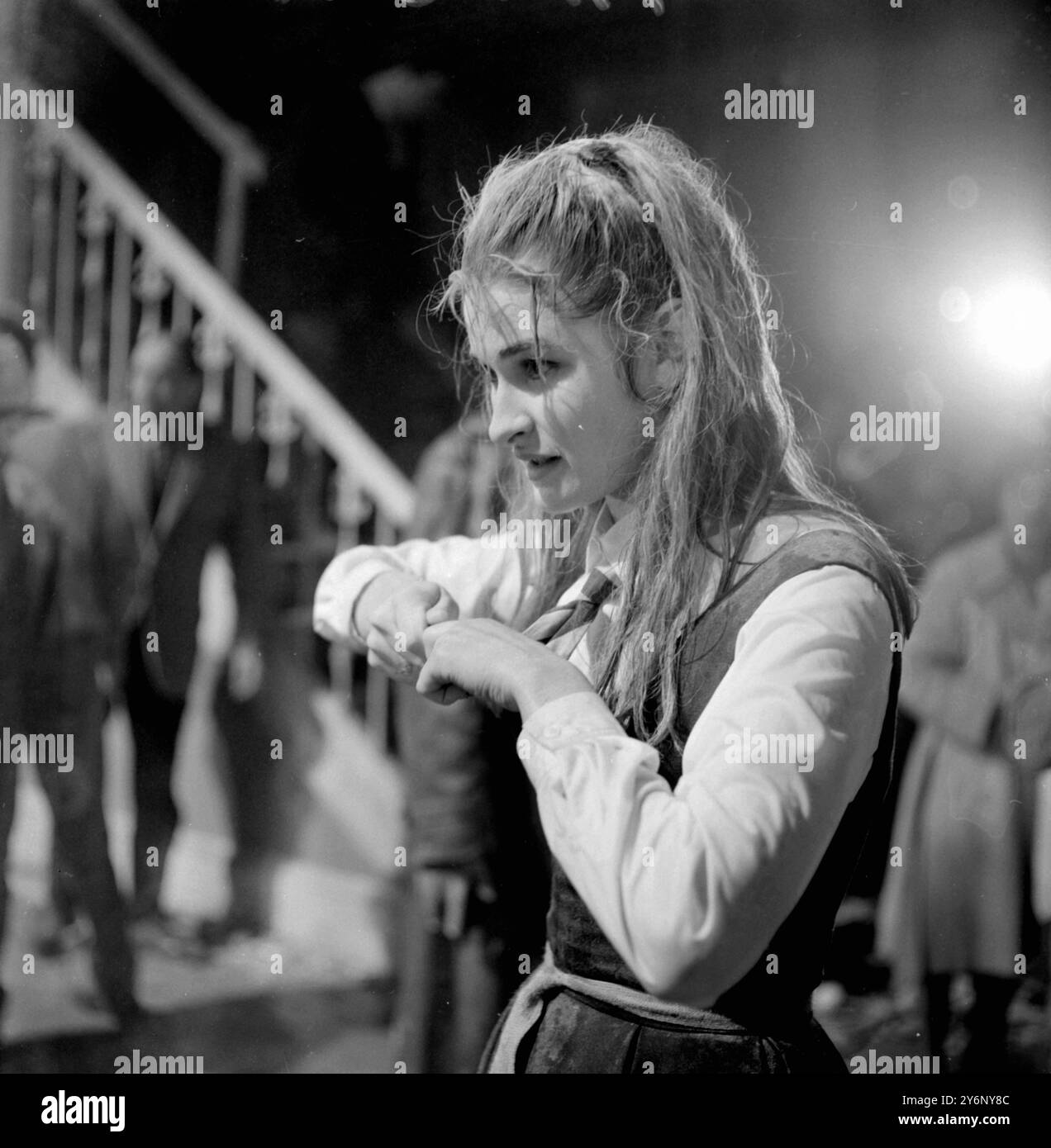 L'actrice Portland Mason lors d'une pause dans le film Portlands The Great St Trinians train Robbery aux Shepperton Studios. 3 novembre 1965 Banque D'Images