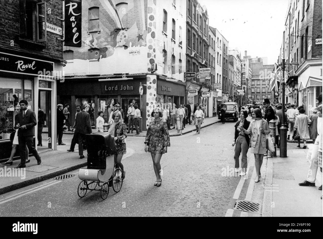 Carnaby Street Fashion Centre de Londres 20 juillet 1967 Banque D'Images