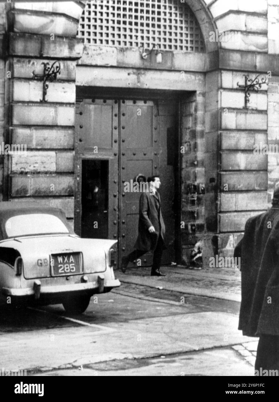 L'entrée principale de la prison de Durham où un officier a été retenu en otage par des prisonniers. 4 mars 1968 Banque D'Images