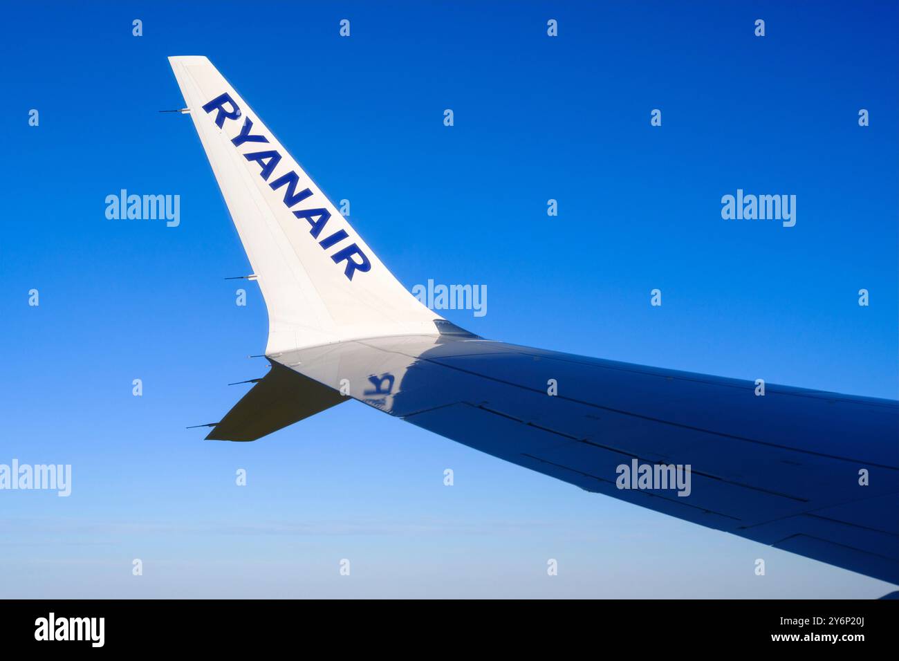 Avion Ryanair. Aile d'un Boeing 737 MAX Banque D'Images