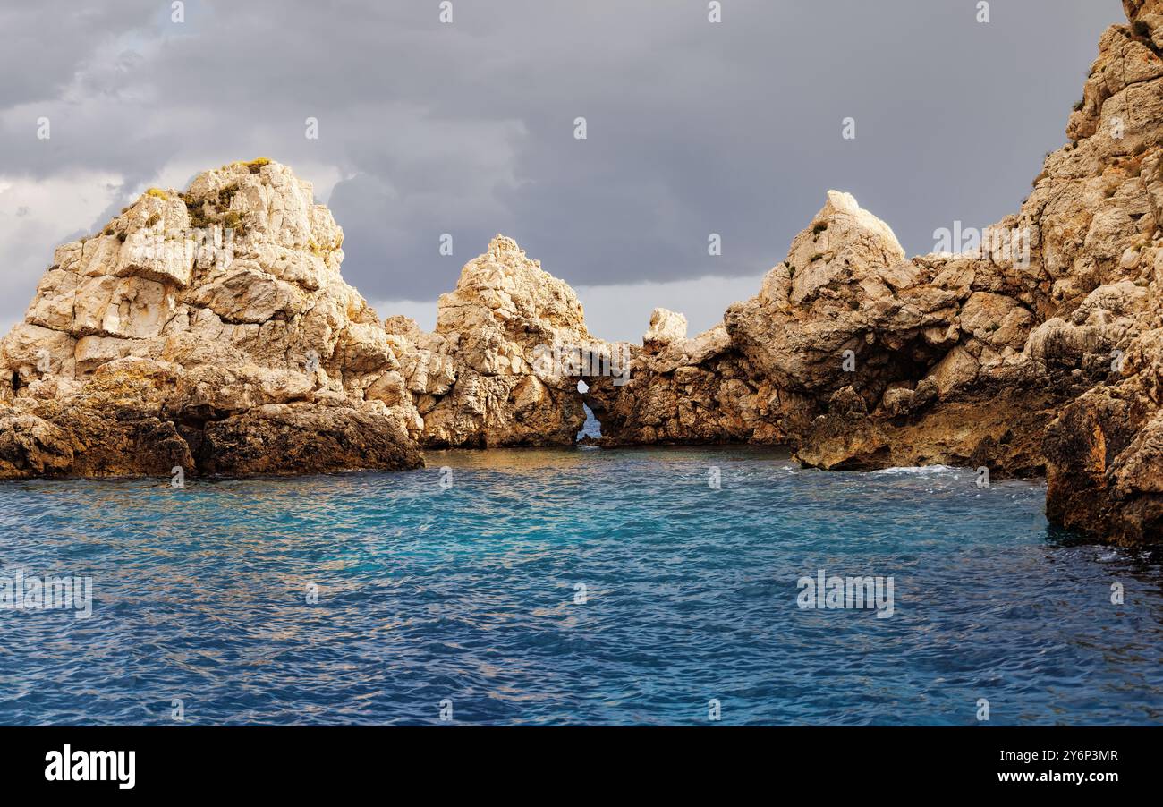 Illes Malgrats, Îles Malgrats. Îles inhabitées dans la mer Méditerranée près de Santa Ponsa, Majorque, Espagne. Nature protégée et réserve marine. Banque D'Images