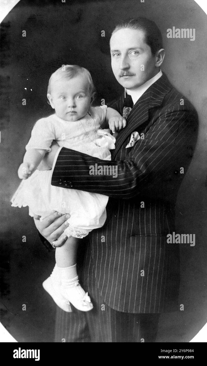 Le prince August Wilhelm avec le prince Alexandre Ferdinand. 1914 Banque D'Images