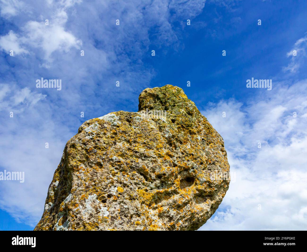 La King Stone, un monolithe construit à la fin du néolithique ou au début de l'âge du bronze, fait partie des Rollright Stones dans l'Oxfordshire au Royaume-Uni Banque D'Images