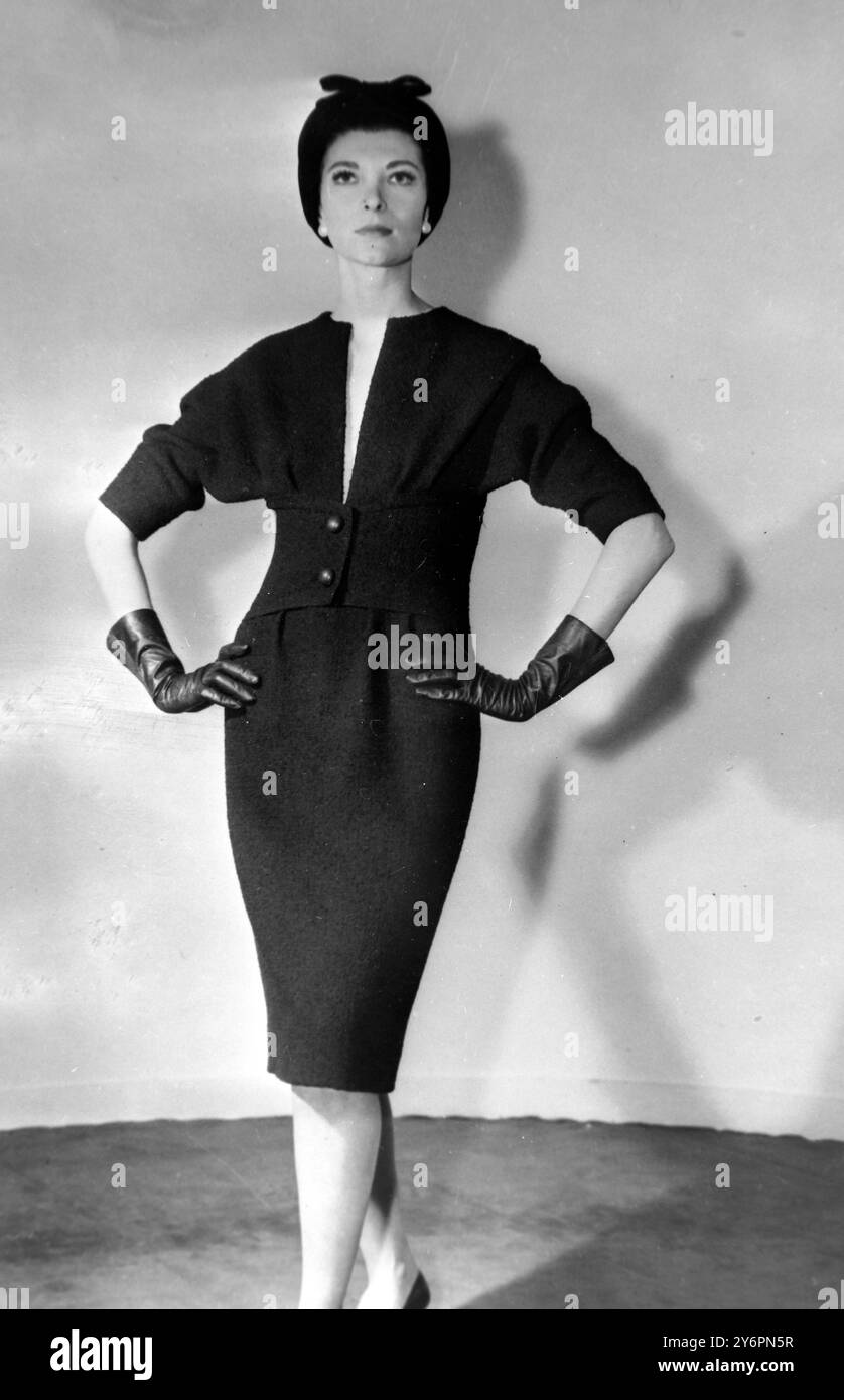 Robe Nina Ricci Noire En Soie 100% – Manches Coiffeuse Plissées, Taille 40, Neuf Avec étiquettes, Années 90