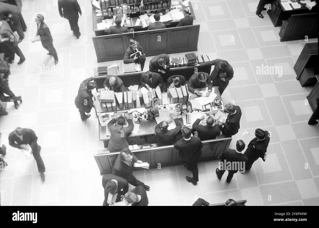 CITY LLOYDS COMME IL A COMMENCÉ DANS LE CAFÉ DE LONDRES LONDRES ; 9 JUILLET 1962 Banque D'Images