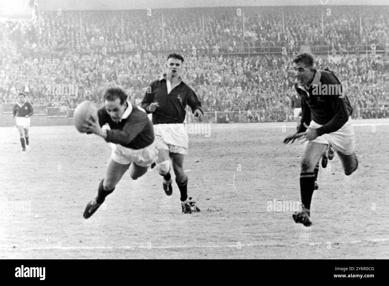 LE JOUEUR DE RUGBY KEN JONES DES LIONS EN ACTION / ; 23 JUIN 1962 Banque D'Images