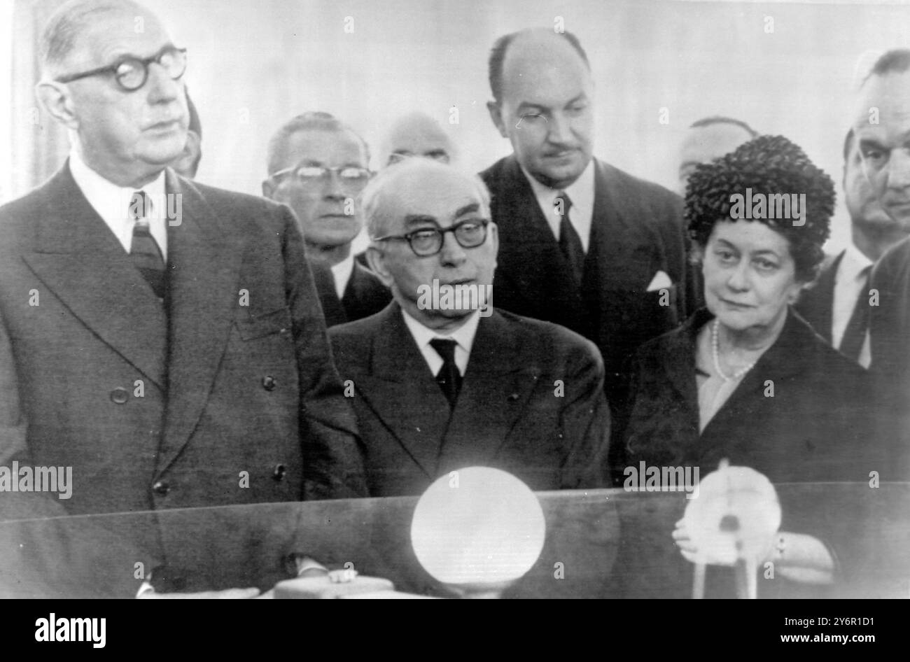 LE PRÉSIDENT FRANÇAIS CHARLES DE GAULLE À BESANÇON, FRANCE / ; 17 JUIN 1962 Banque D'Images