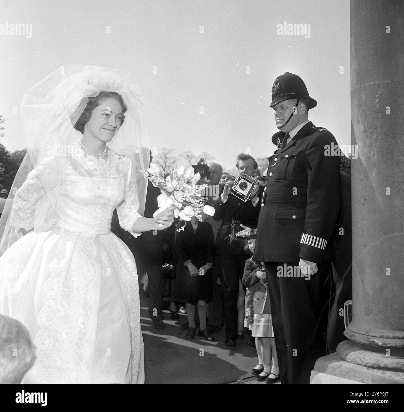 JOHN GRIFFIN ÉPOUSE HENRIETTA MONTAGUE-DOUGLAS-SCOT / ; 1ER MAI 1962 Banque D'Images